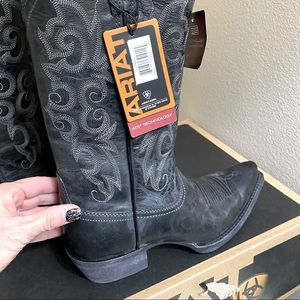 NWT ARIAT “Alabama” Black Cowboy Boots
